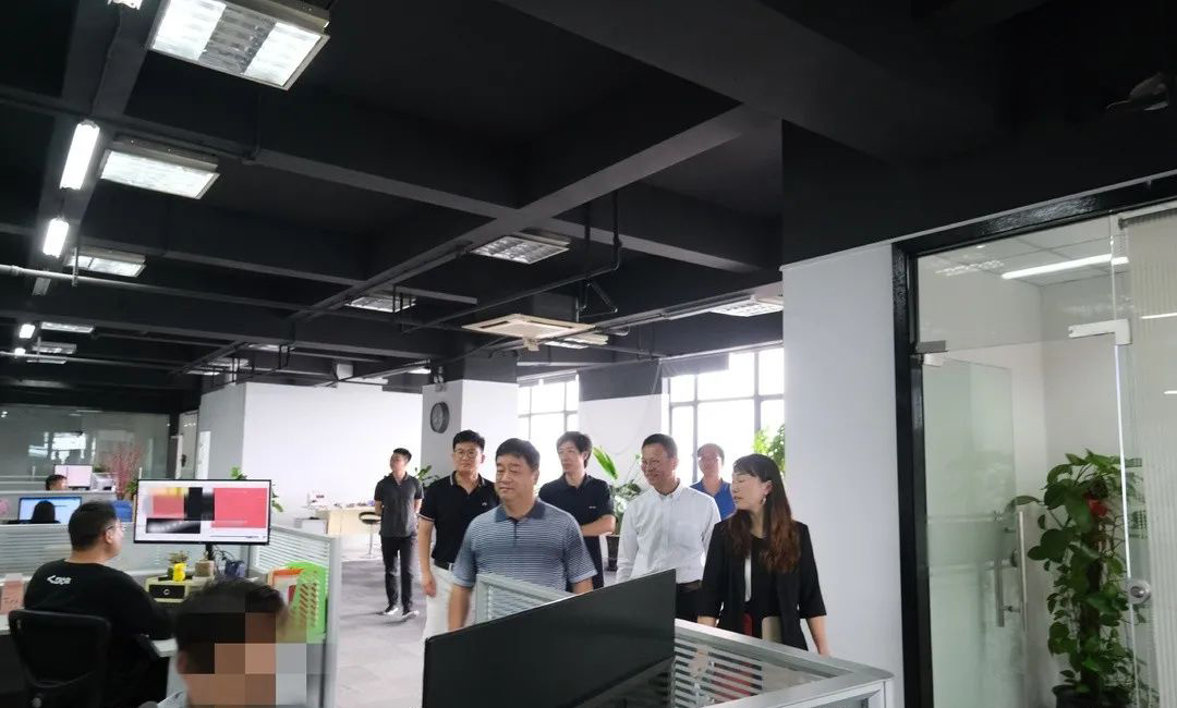 喜提西安電子科技大學微電子學院最佳就業合作夥伴獎